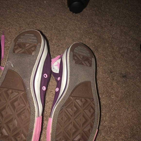 Converse - Picture 2 of 3